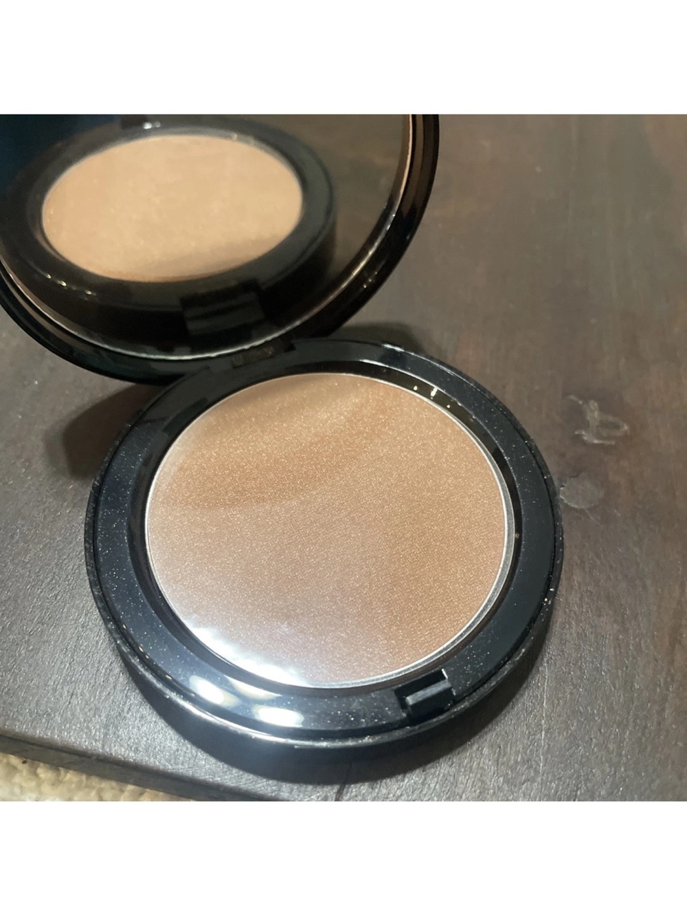 New Bobbi Brown Aruba 4 Illuminating Bronzing powder
